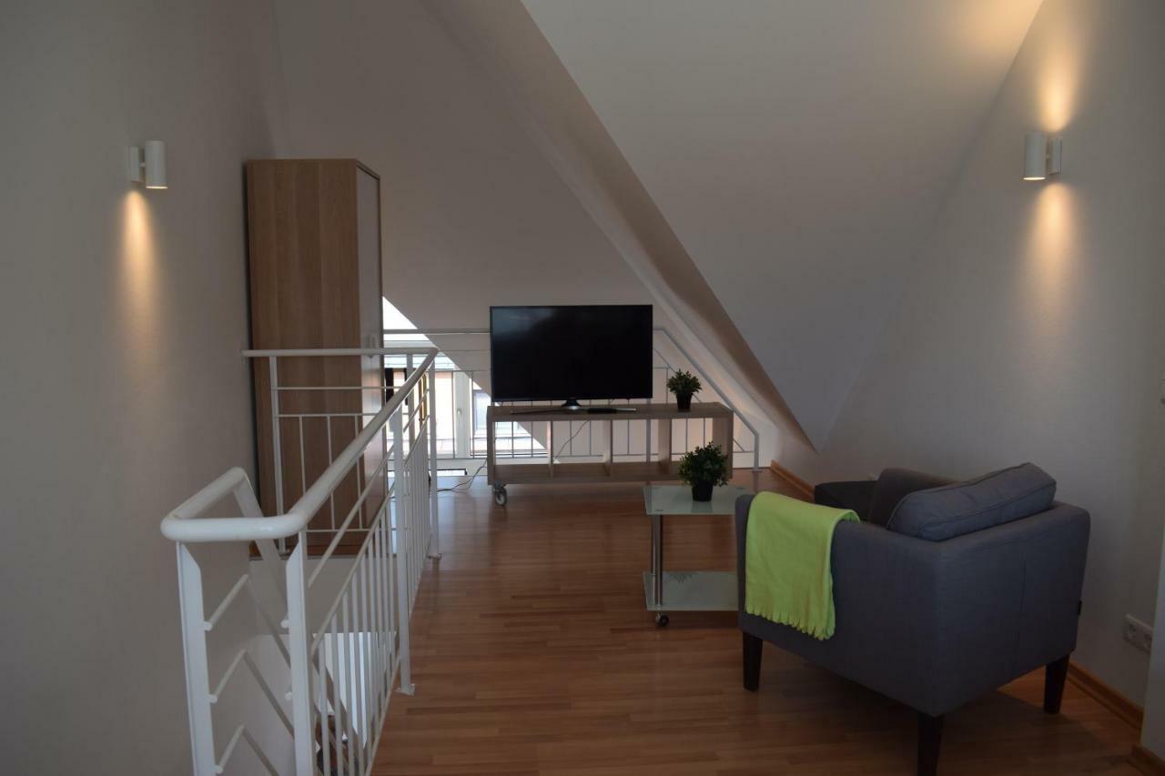 Maisonette Apartment Am Bahnhof - Adults Only Innsbruck Exterior foto